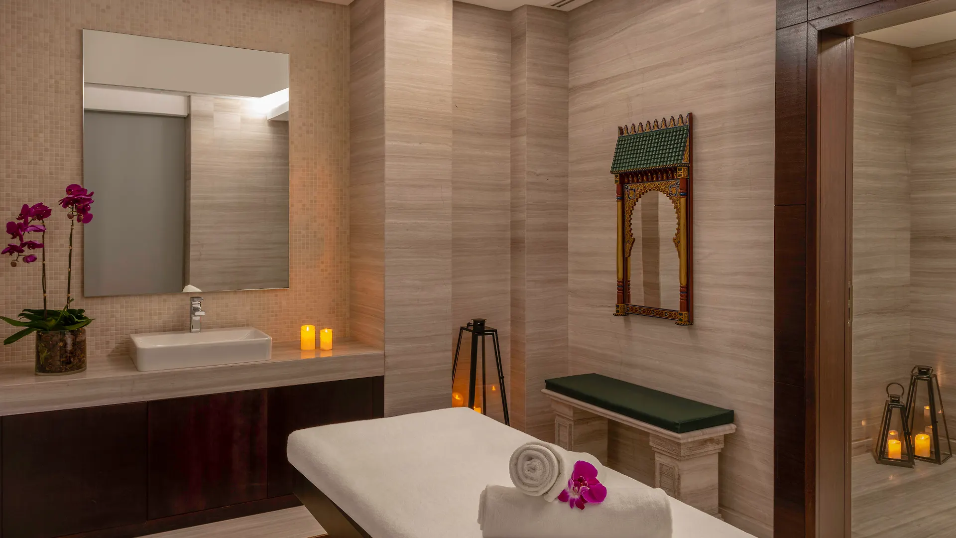 Renaissance Business Bay Hotel, Dubai 5*,  United Arab Emirates