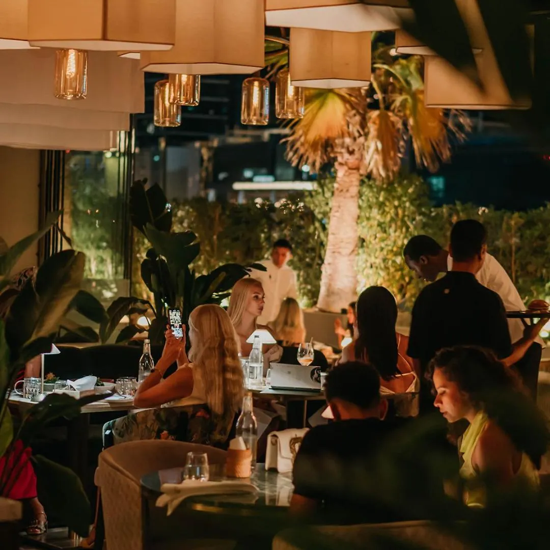 ***** מלון Renaissance Business Bay Hotel, דובאי איחוד האמירויות הערביות