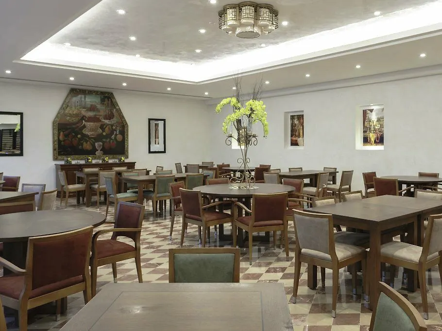Renaissance Business Bay Hotel, Dubai