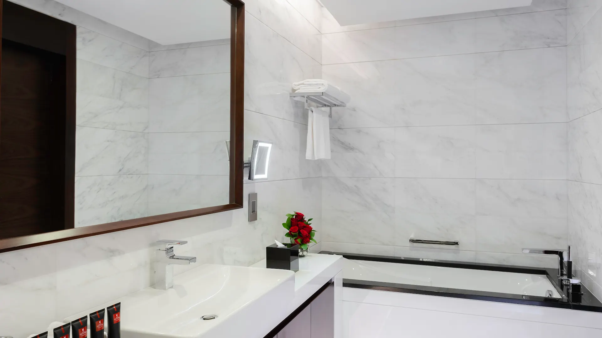 Renaissance Business Bay Hotel, Dubai 5*,  United Arab Emirates